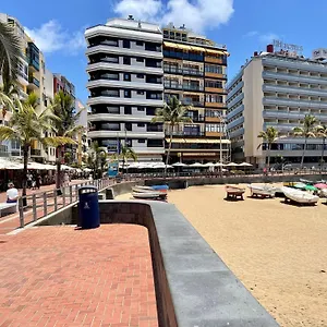 https://mary-sanchez-beach-apartments.in-canary-islands.com