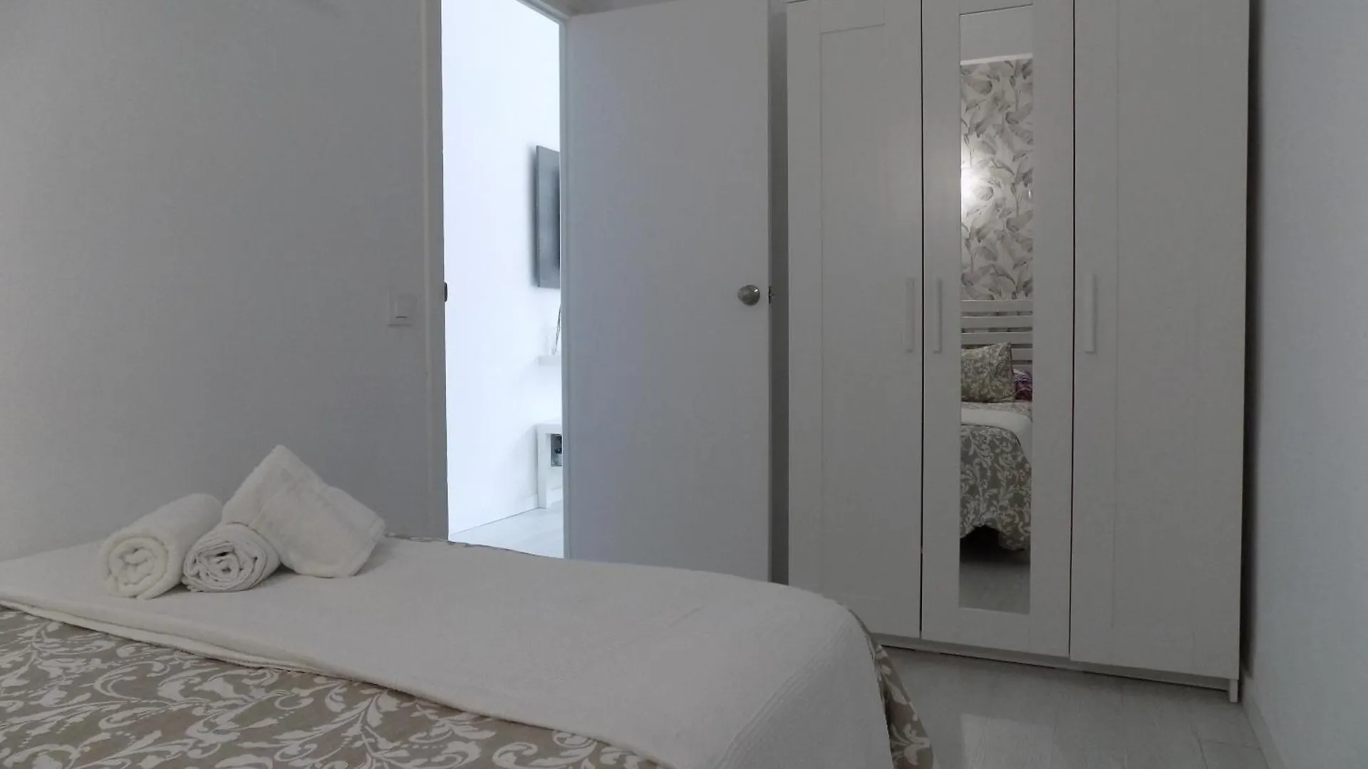 Apartamento Salinas 150M Playa Fuengirola 0*,